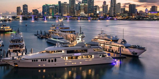 miami boat show yachts